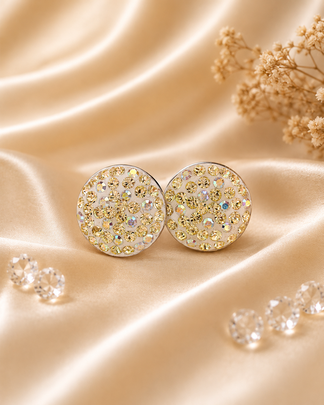 Ručne vyrobené náušnice s použitím Swarovski crystals v jemne žltej farbe